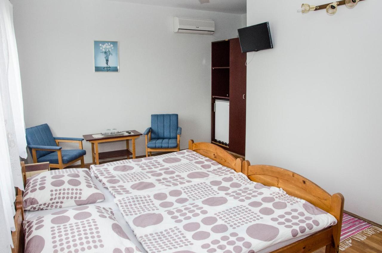 Pigal Panzio Bed & Breakfast Badacsonyörs Dış mekan fotoğraf